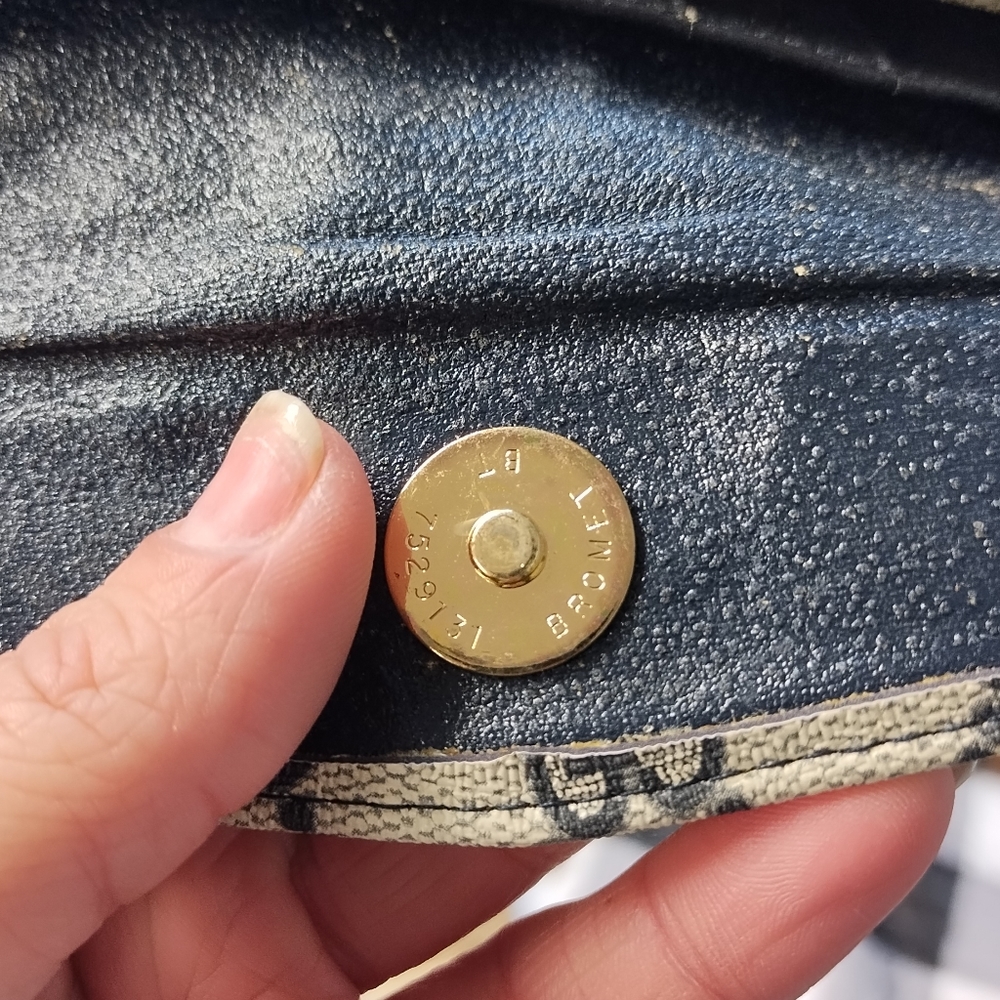 Gucci wallet
